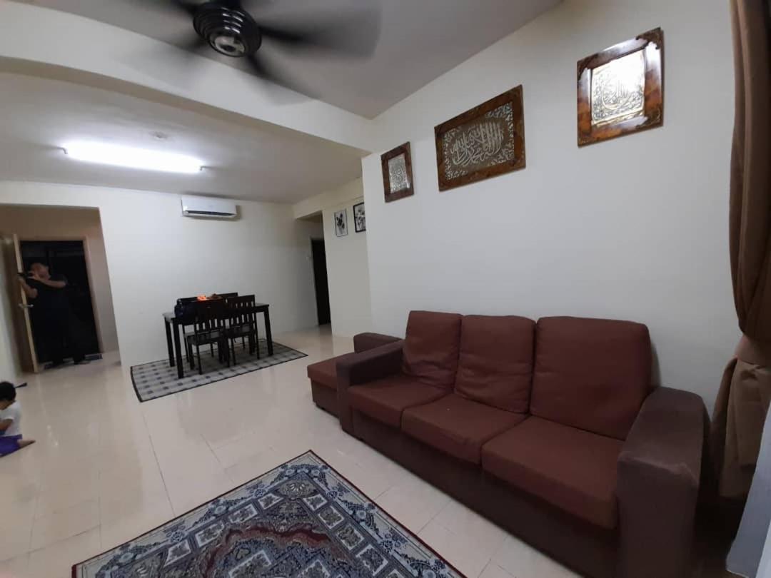 Dhuha Homestay @ Seri Alam Masai , Johor Екстер'єр фото